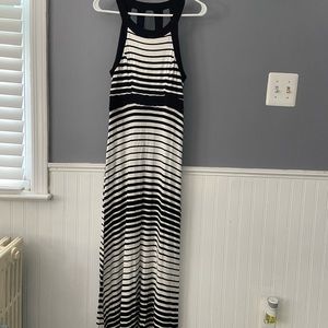Monteau Size Medium Maxi Dress